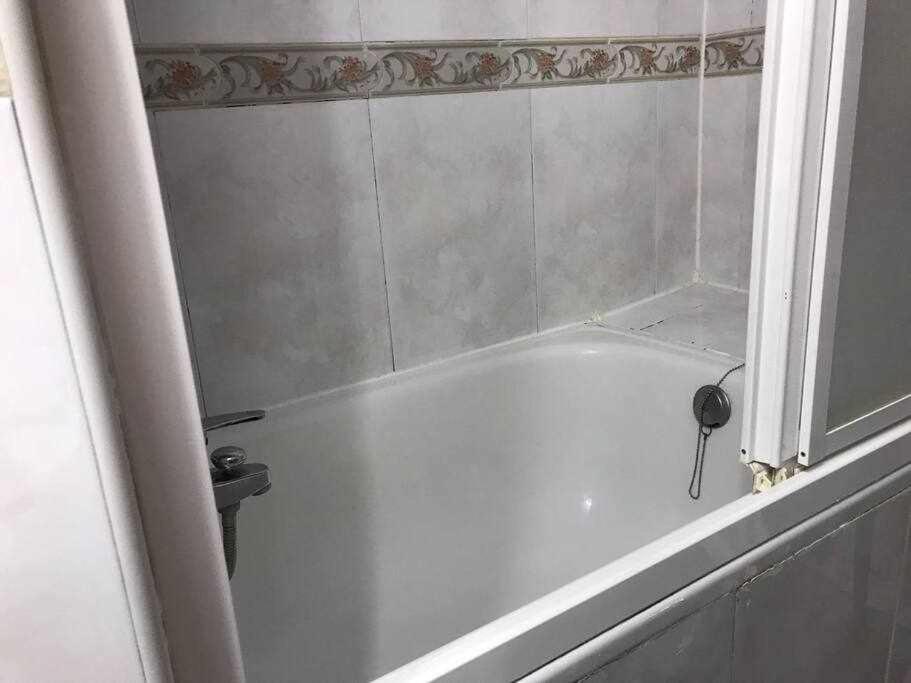 Apartament Agradable Apartamento En Zona Malasana Madryt Zewnętrze zdjęcie